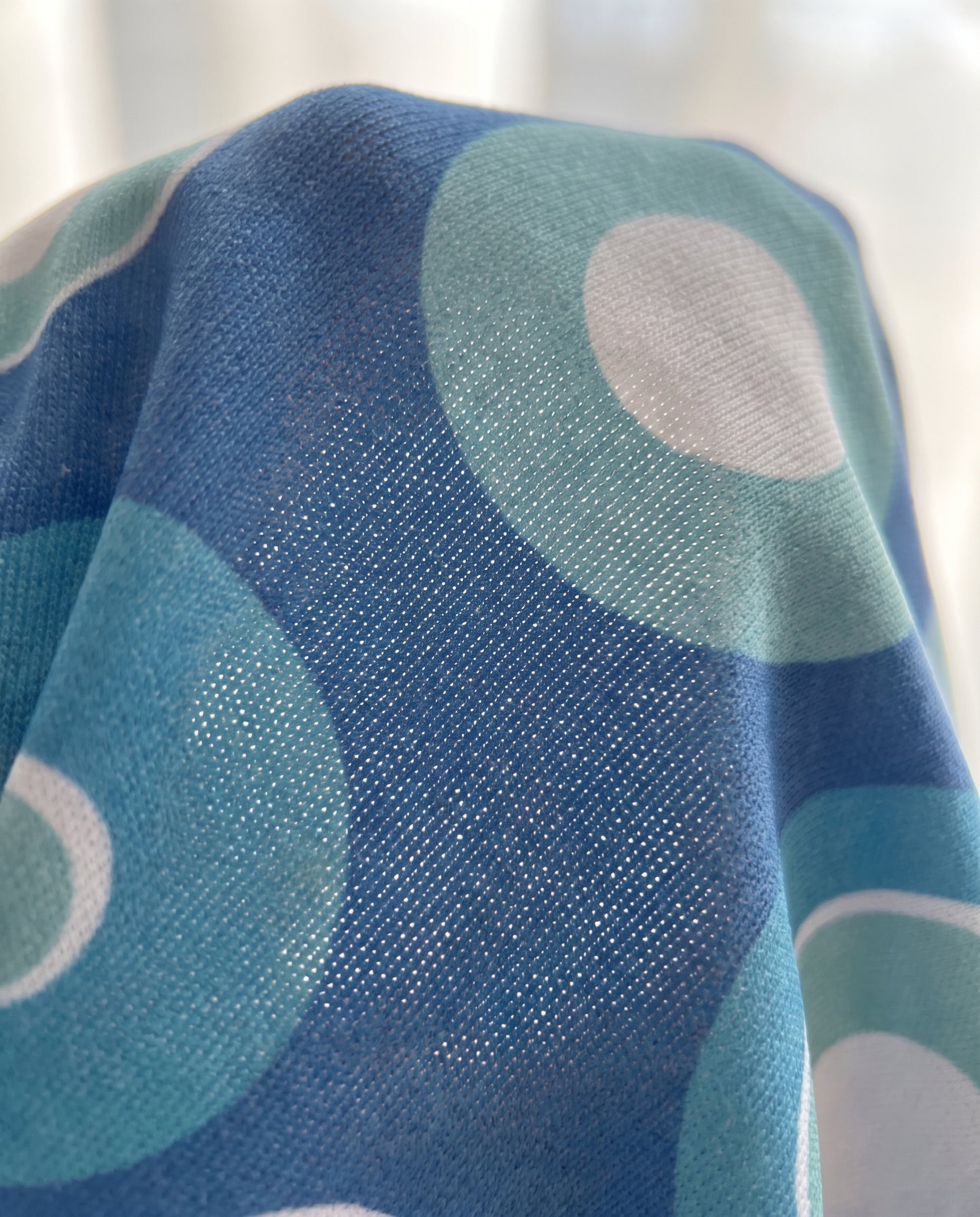 Solea — macro tessuto tan-through · Rolvea