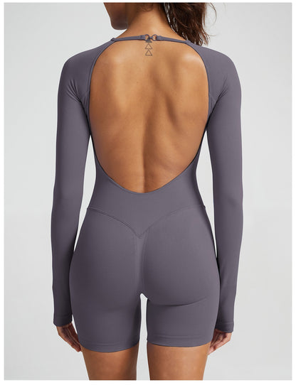 Tuta Corta Manica Lunga Sculptline™ Seconda Pelle — Grigio Fungo, indossato (3)