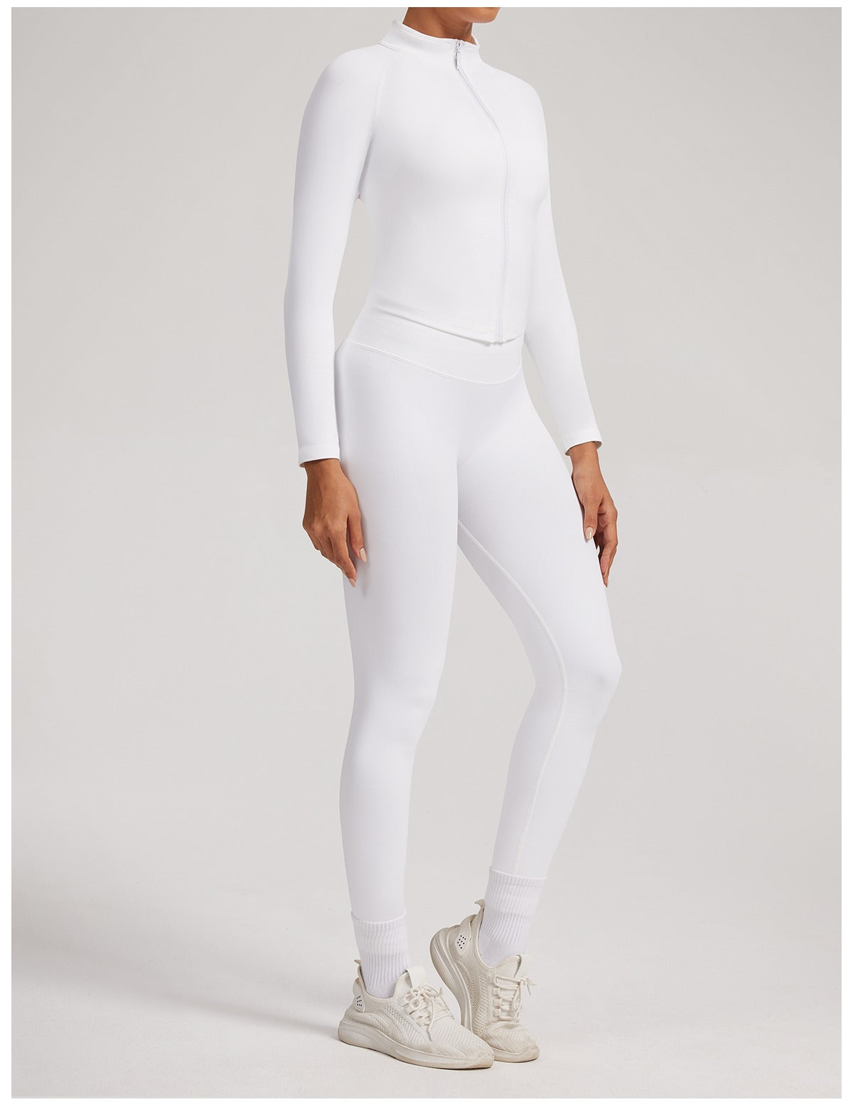 Giacca Zip Sculptline™ Seconda Pelle — Bianco, indossato (3)