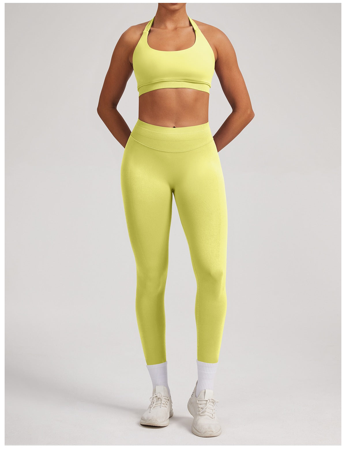 Leggings Sculptline™ Seconda Pelle — Giallo Pulcino, indossato (3)