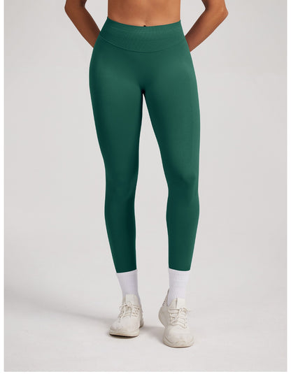 Leggings Sculptline™ Seconda Pelle — Verde Pino, indossato (1)