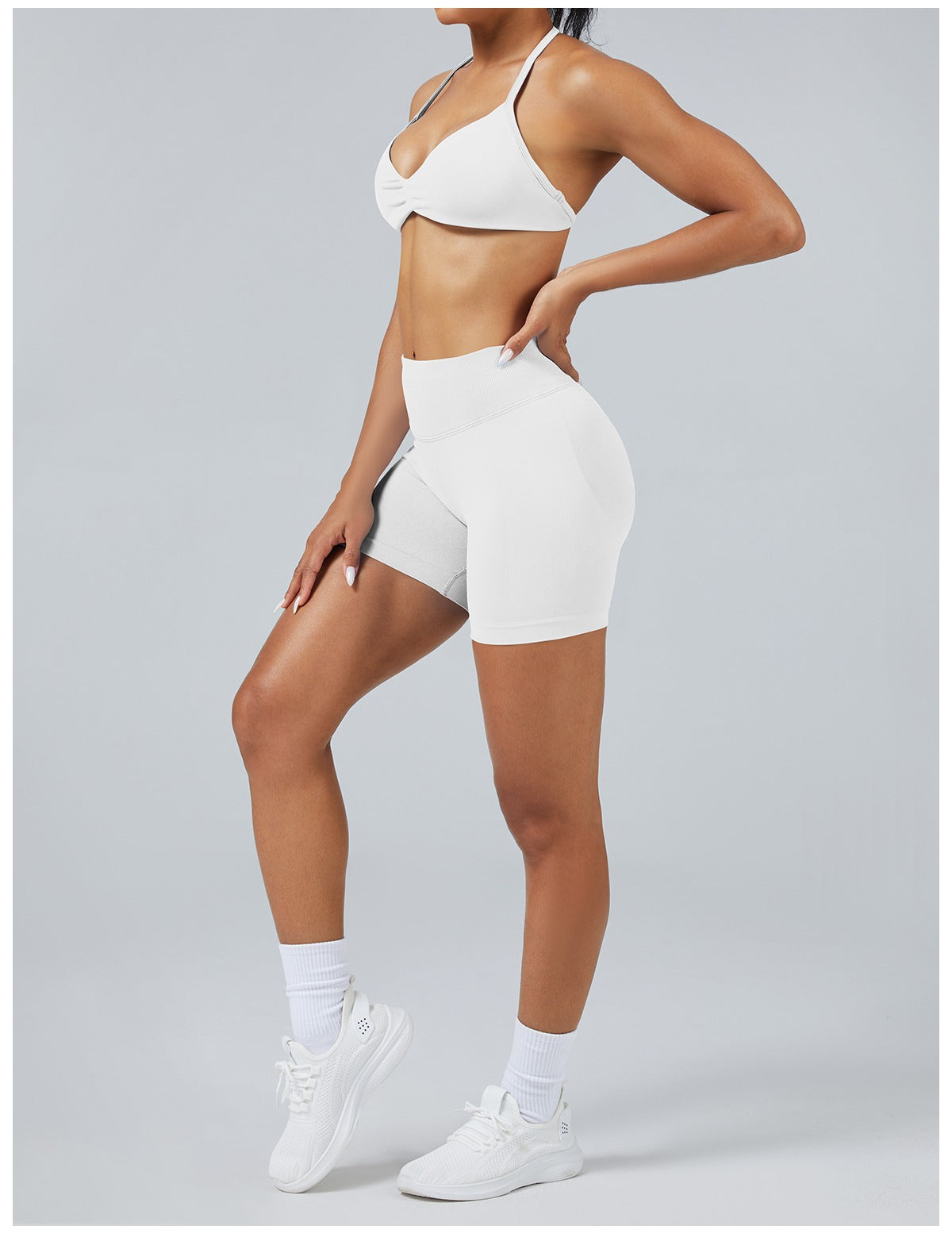 Short Sculptline™ Seconda Pelle — Bianco, indossato (3)