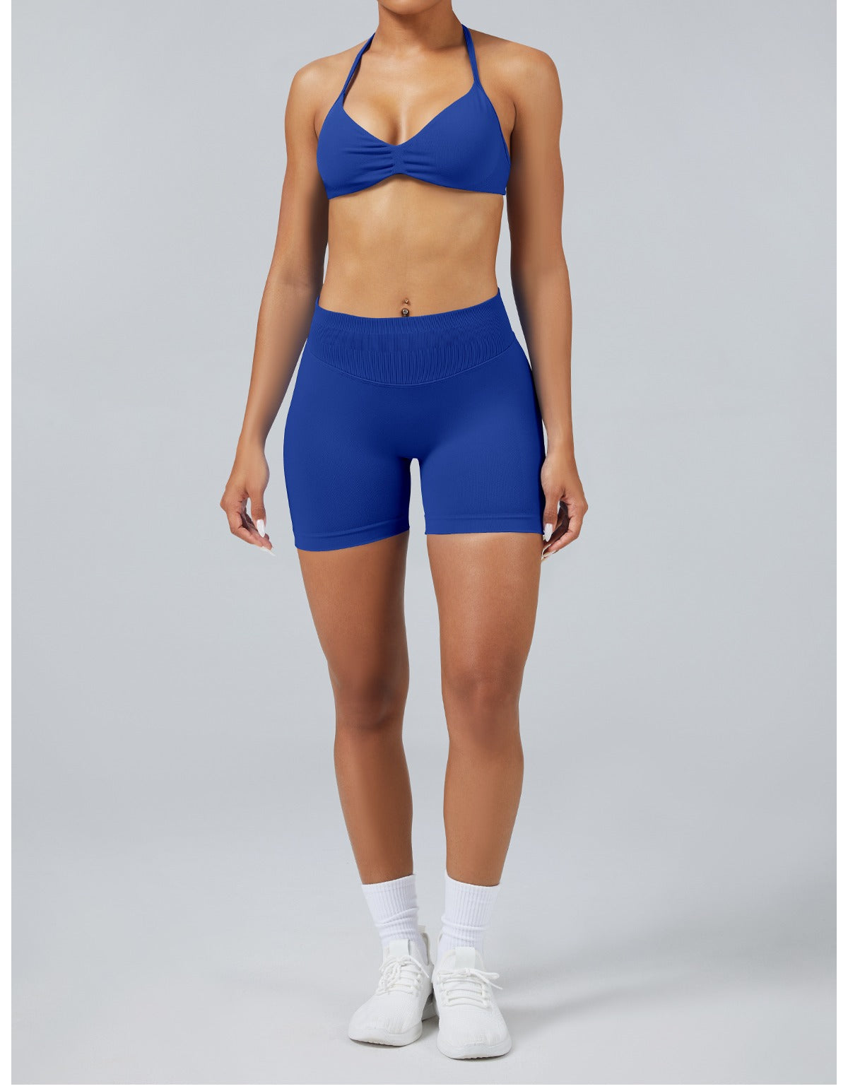 Short Sculptline™ Seconda Pelle — Blu Profondo, indossato (1)