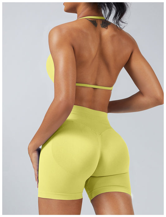 Short Sculptline™ Seconda Pelle — Giallo Pulcino, indossato (2)