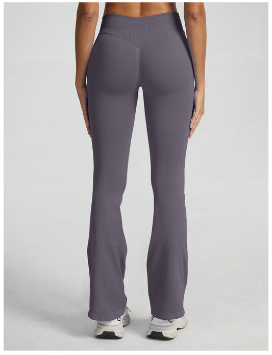 Pantalone a Zampa Sculptline™ Seconda Pelle — Grigio Fungo, indossato (3)