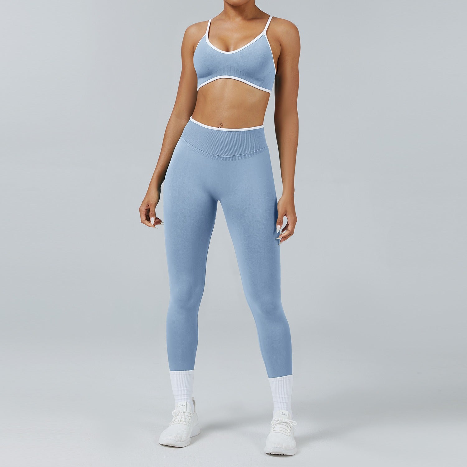 Leggings Line Azzurro Baby, indossato con il reggiseno
