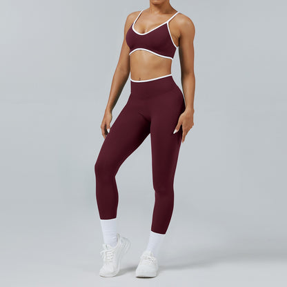 Leggings Line Castagna, indossato con il reggiseno