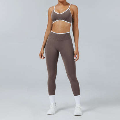 Leggings Line Moka, indossato con il reggiseno
