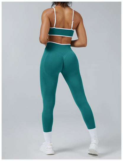 Leggings Line Verde Acqua con il reggiseno, indossato (2)