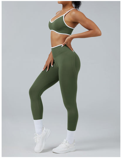 Leggings Line Verde Militare con il reggiseno, indossato (3)