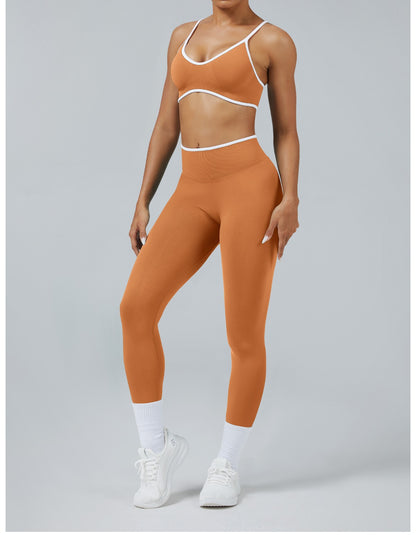 Leggings Line Zucca con il reggiseno, indossato (1)