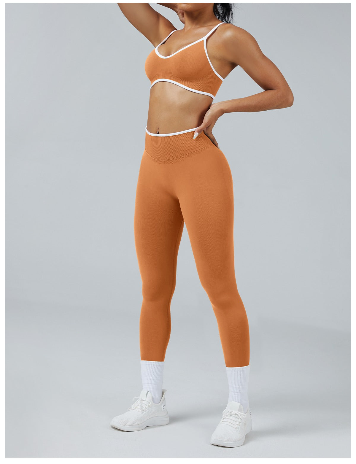 Leggings Line Zucca con il reggiseno, indossato (3)