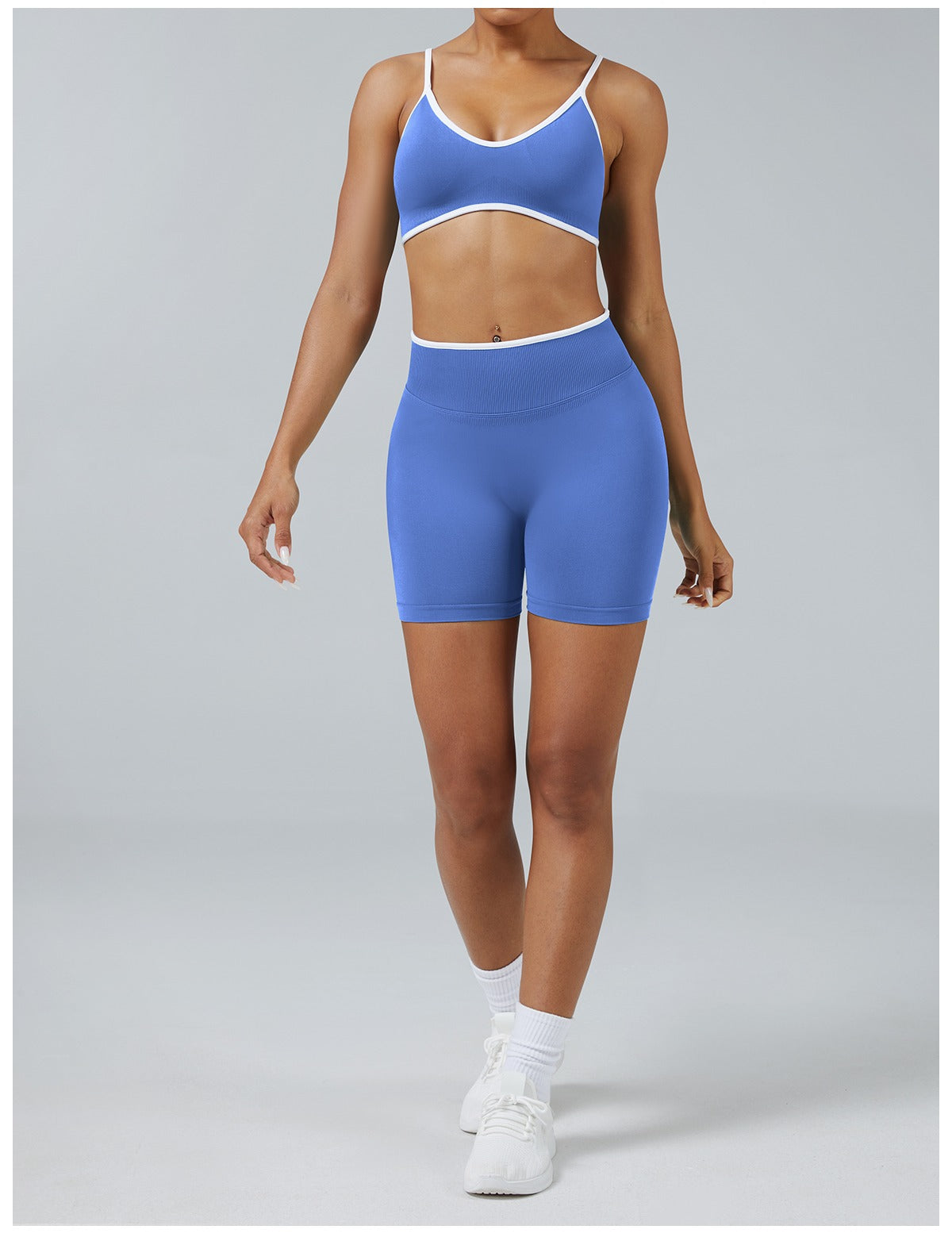 Short Line Blu Provenza con il reggiseno, indossato (3)