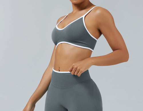Reggiseno Sculptline Edge Grigio Grafite indossato, vista frontale