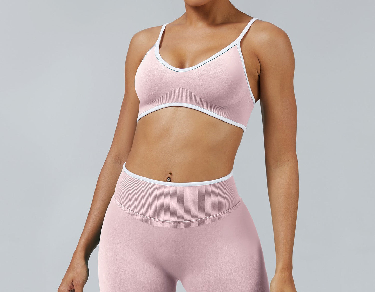 Reggiseno Sculptline Edge Rosa indossato, vista frontale
