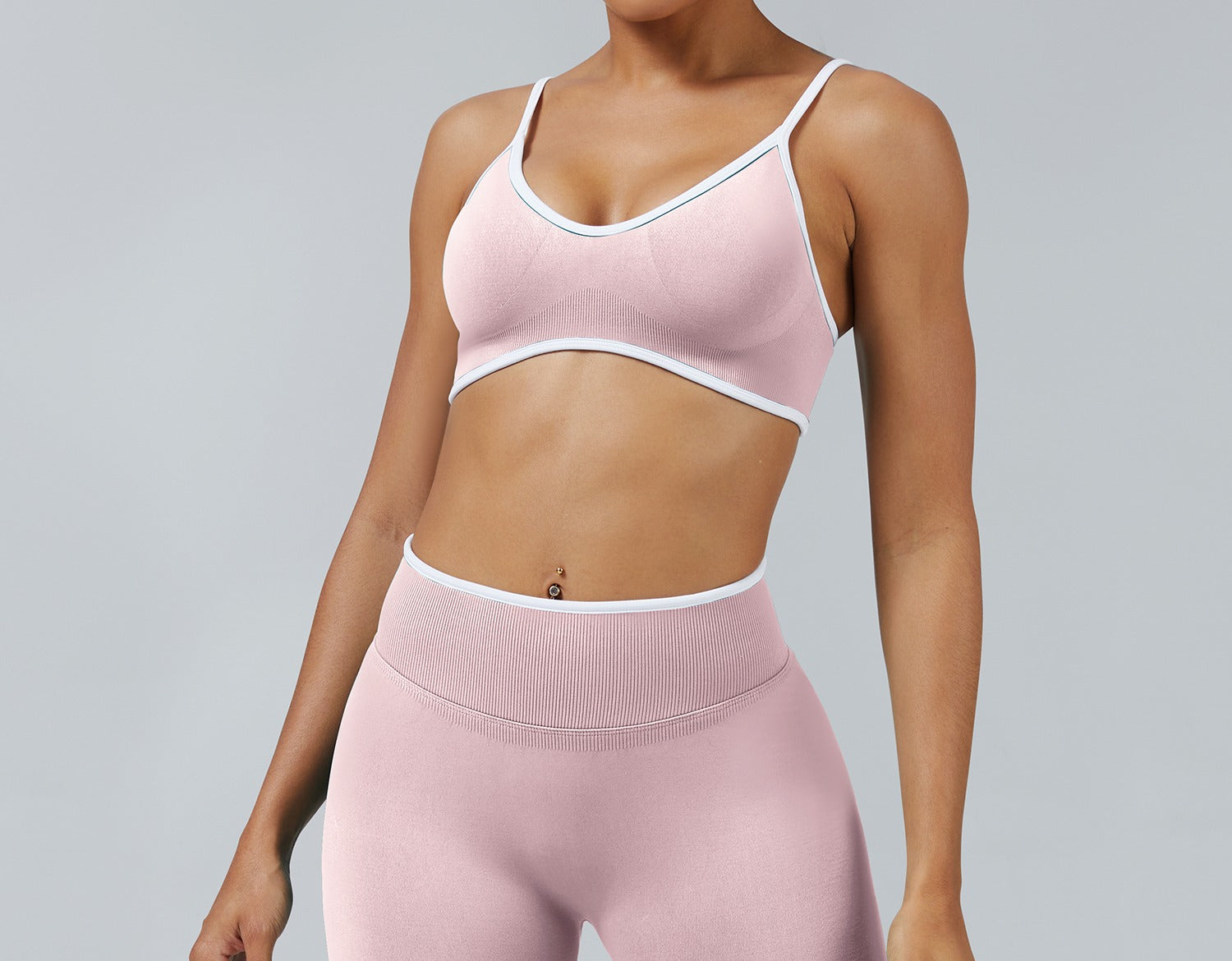 Reggiseno Sculptline Edge Rosa indossato, vista frontale
