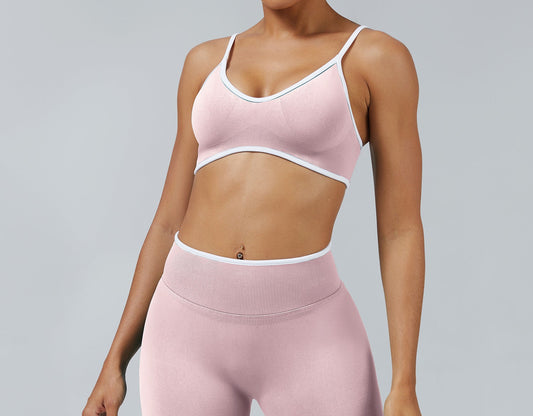 Reggiseno Sculptline Edge Rosa indossato, vista frontale