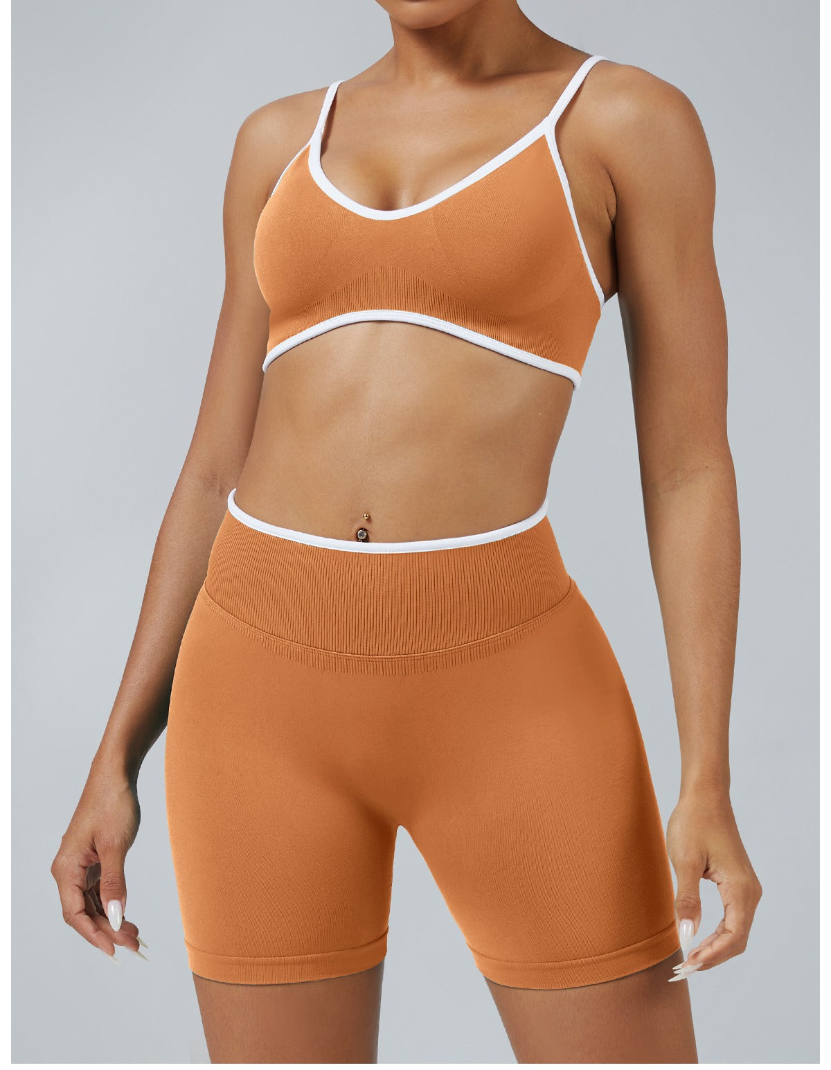Short Line Zucca con il reggiseno, indossato (1)