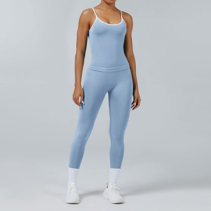 Leggings Line Azzurro Baby, indossato con la canotta