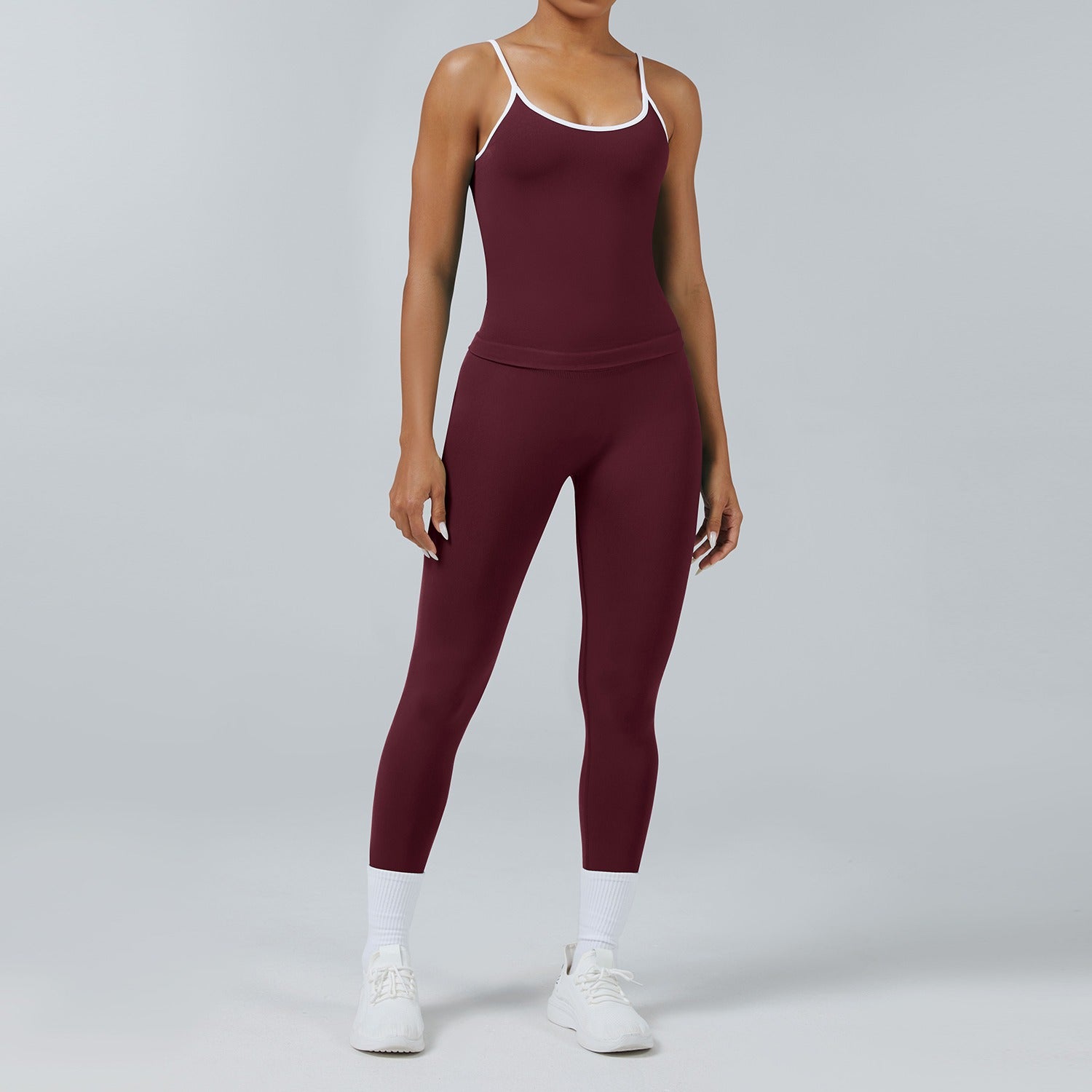 Leggings Line Castagna, indossato con la canotta