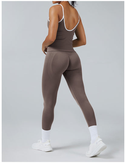 Leggings Line Moka con la canotta, indossato (3)