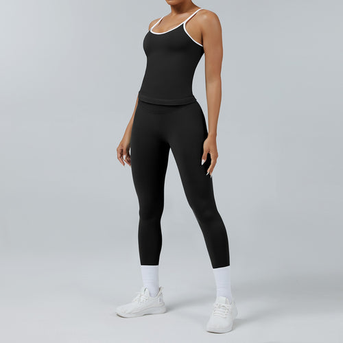 Leggings Line Nero, indossato con la canotta