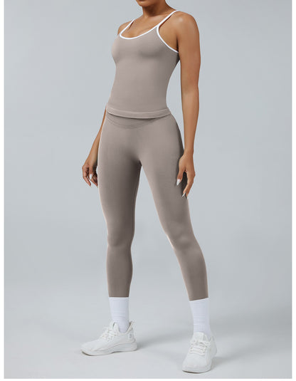 Leggings Line Pietra con la canotta, indossato (1)