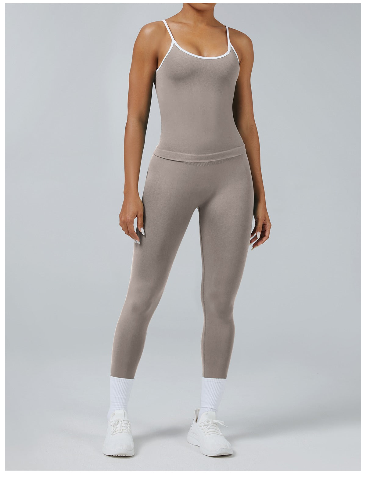 Leggings Line Pietra con la canotta, indossato (3)