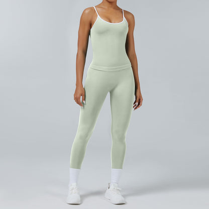Leggings Line Pistacchio, indossato con la canotta