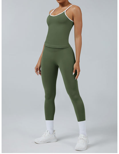 Leggings Line Verde Militare con la canotta, indossato (1)