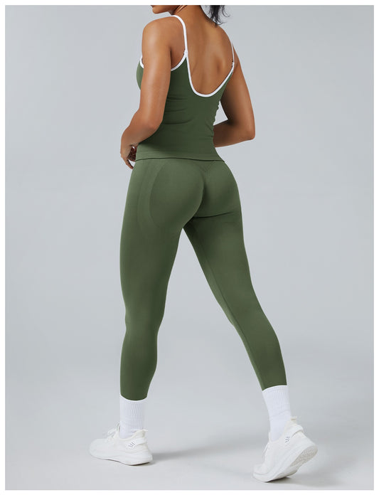 Leggings Line Verde Militare con la canotta, indossato (2)