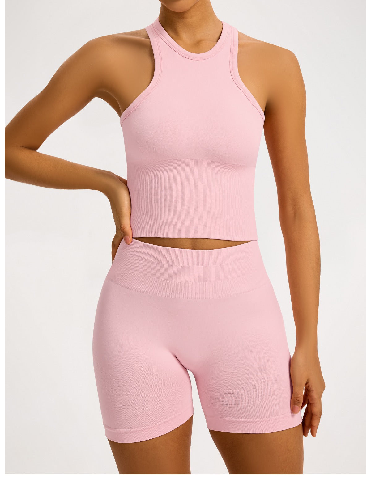 Canotta Halter Sculptline™ Costa — Rosa Pesca, indossato (1)
