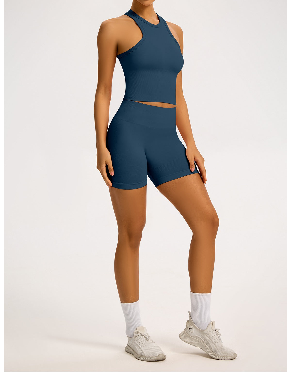 Short Sculptline™ Costa — Blu Ottanio, indossato (1)