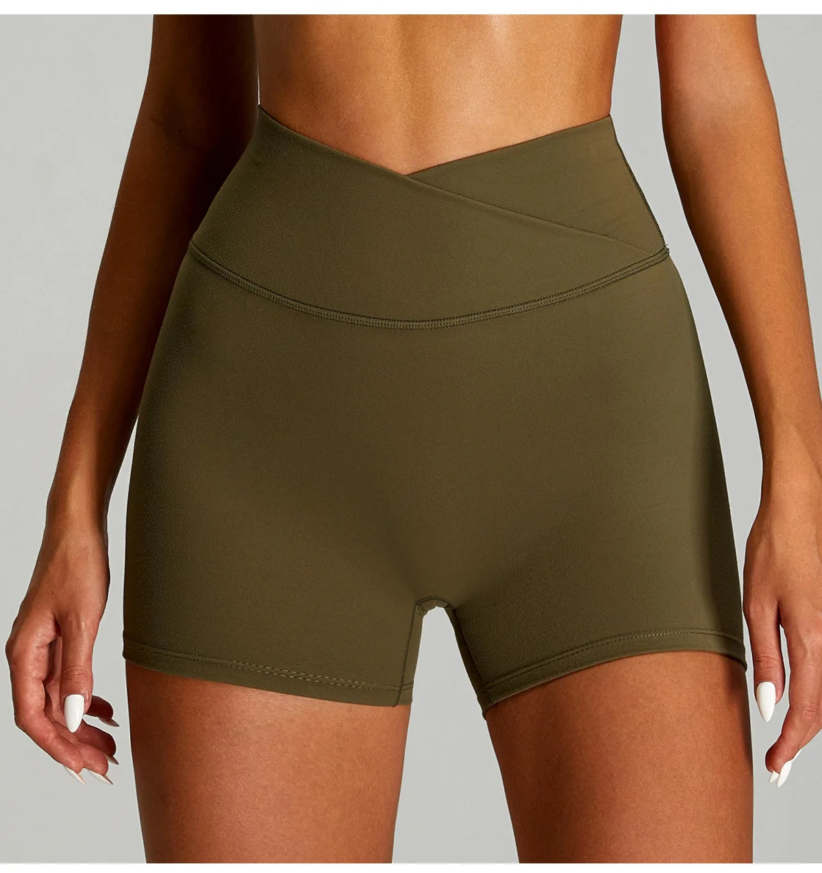 Short Sportivo a Vita Alta con Cintura a V Incrociata - Verde Oliva