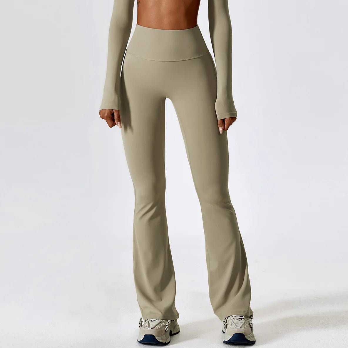 Set Sportivo Maglia Crop a Maniche Lunghe e Pantaloni a Zampa