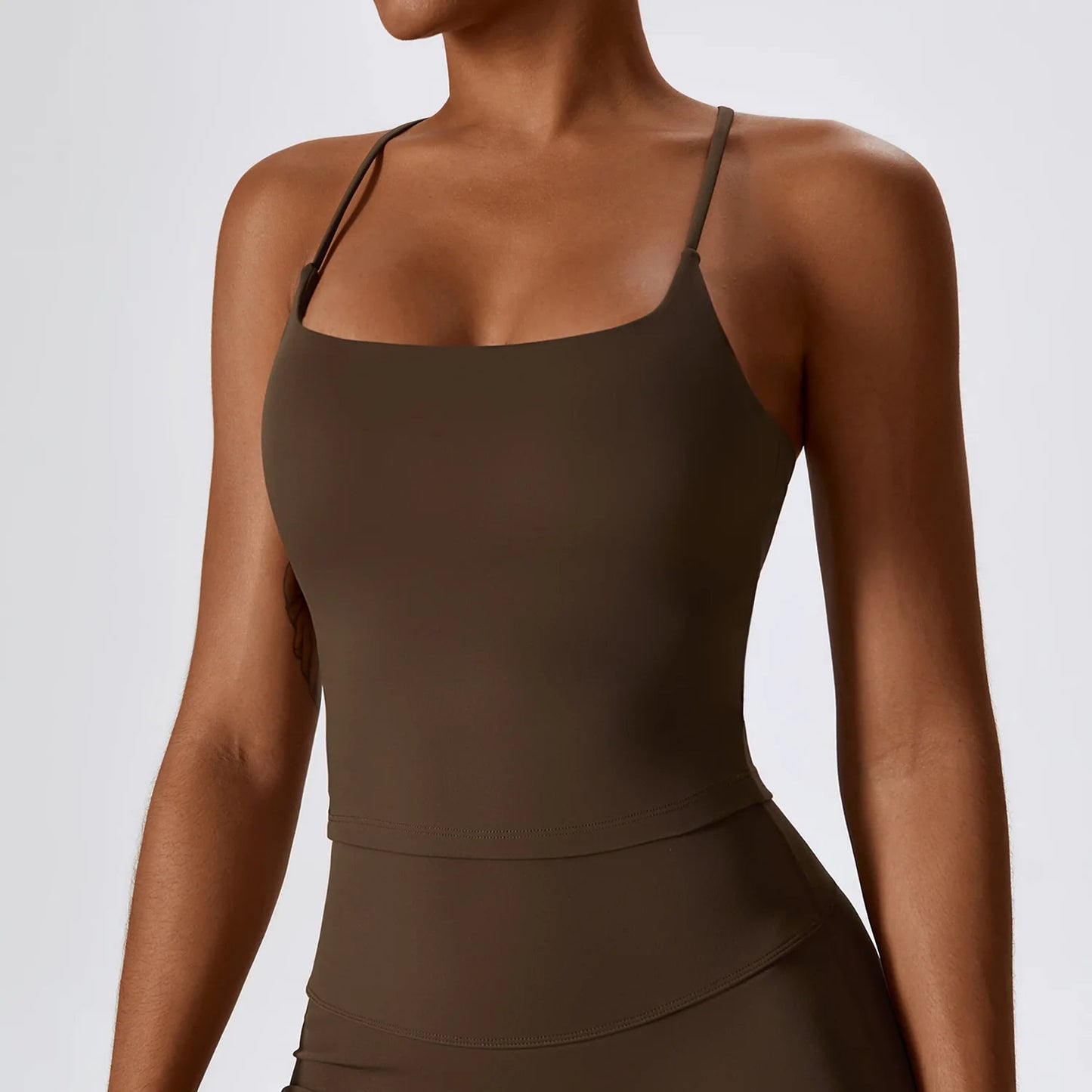 Canotta Sportiva con Spalline Sottili Incrociate e Reggiseno Integrato - Marrone