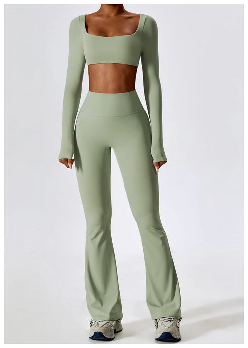 Set Sportivo Maglia Crop a Maniche Lunghe e Pantaloni a Zampa