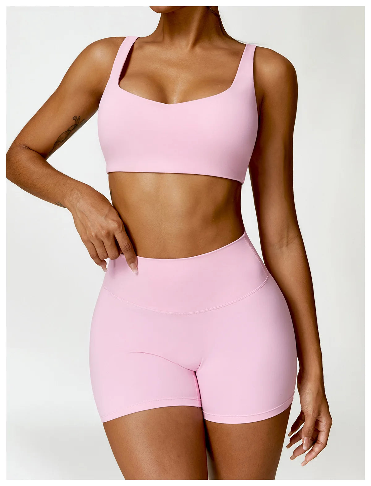 Set Sportivo Reggiseno e Short Coordinati - Rosa Cipria