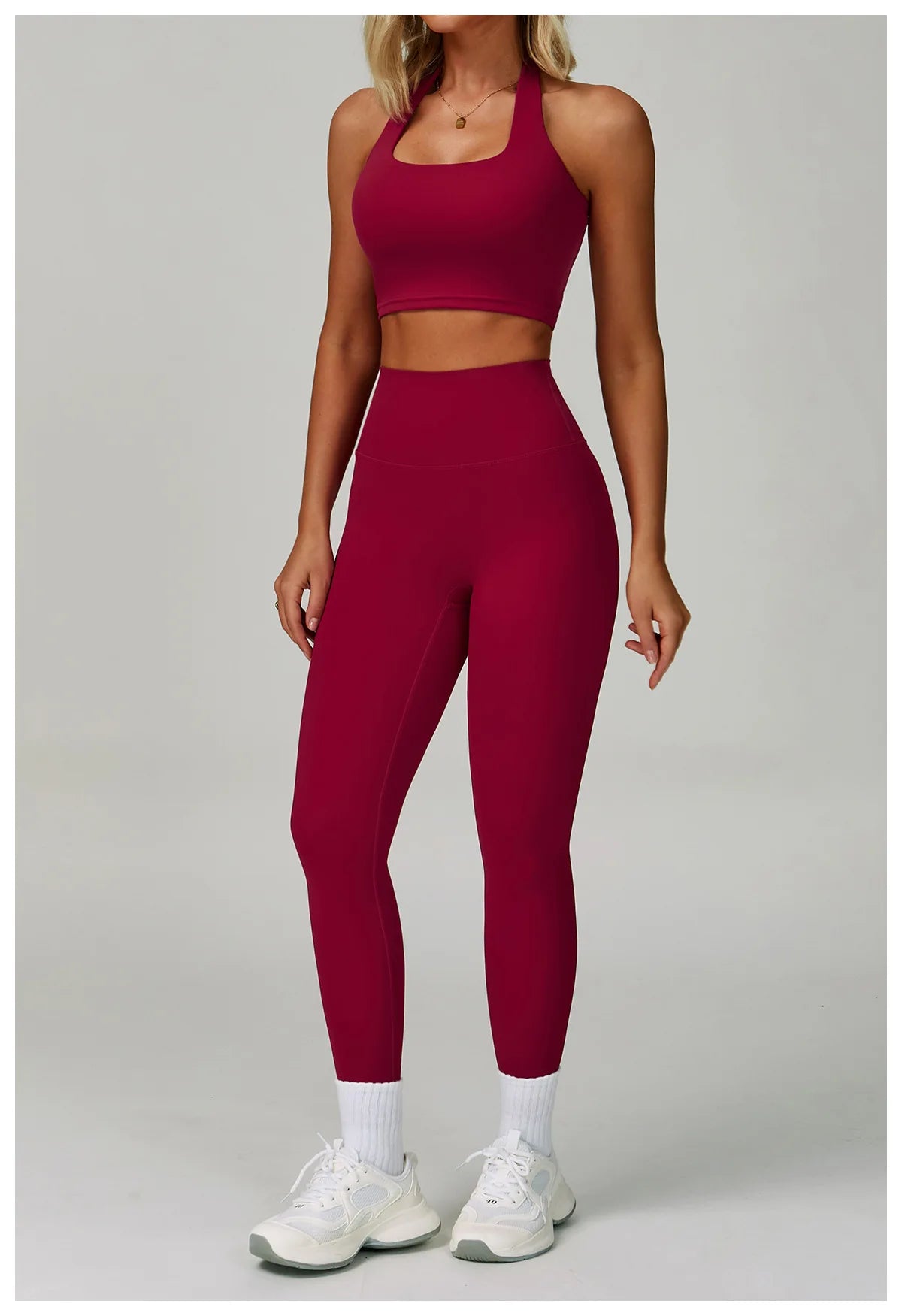 Set Sportivo Reggiseno Halter e Leggings Vita Alta