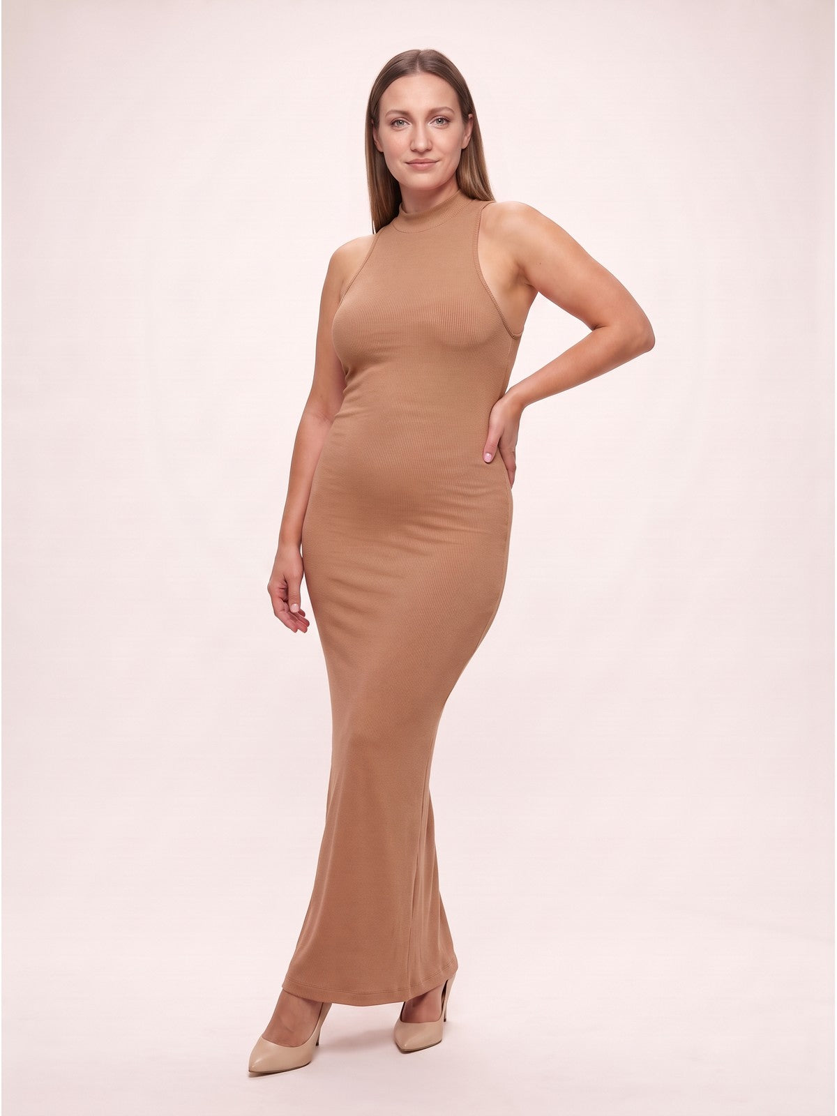 Abito Maxi Collo Alto · Cammello