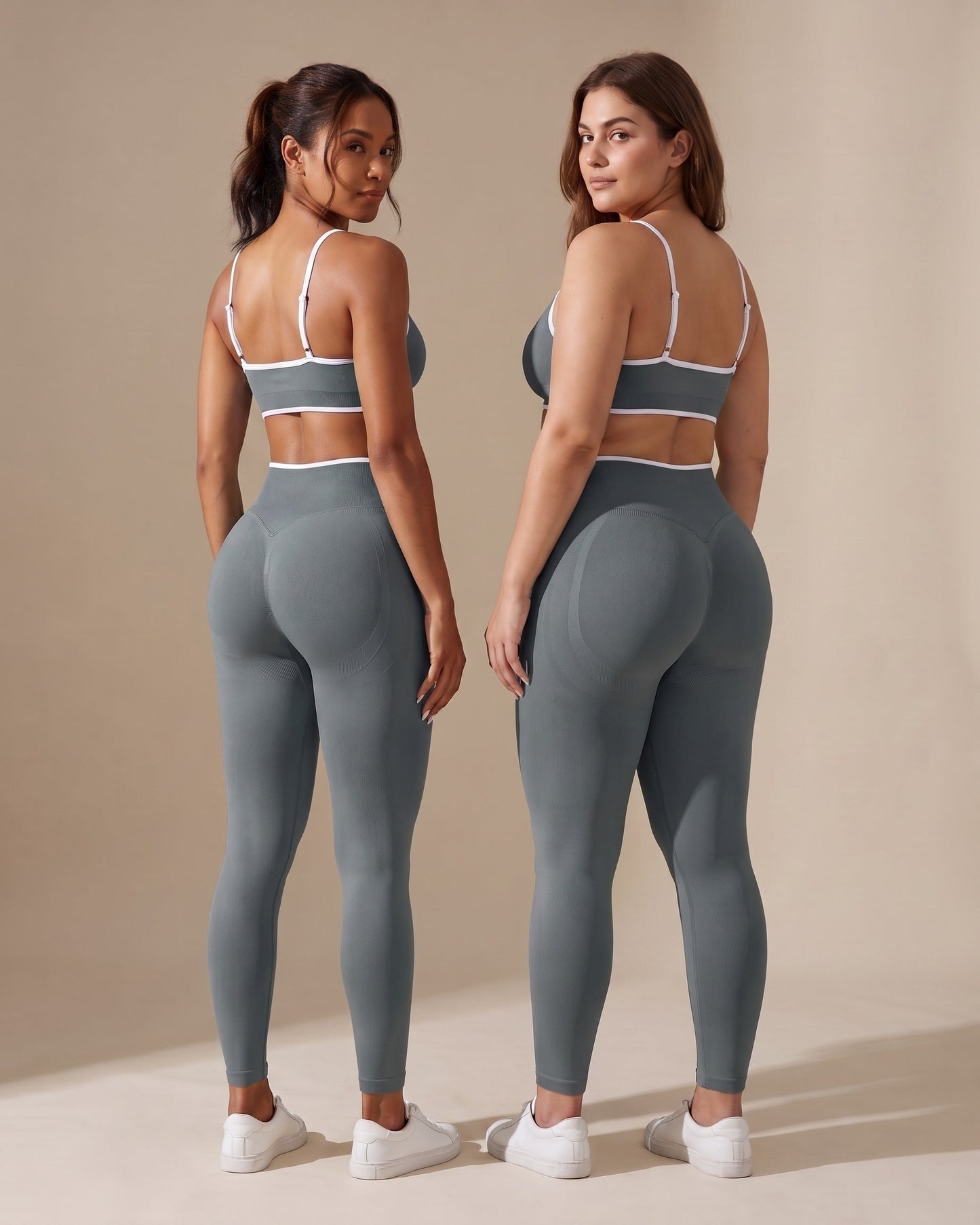Leggings Push-Up Sculptline Edge Grigio Grafite indossato da due donne con corporature diverse