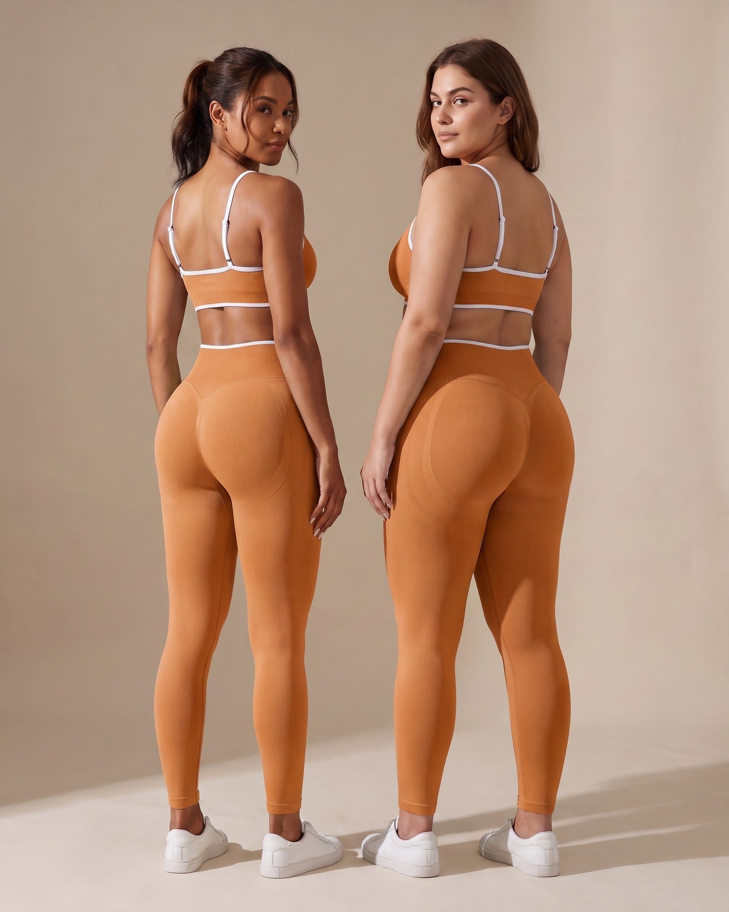 Leggings Push-Up Sculptline Edge Zucca indossato da due donne con corporature diverse