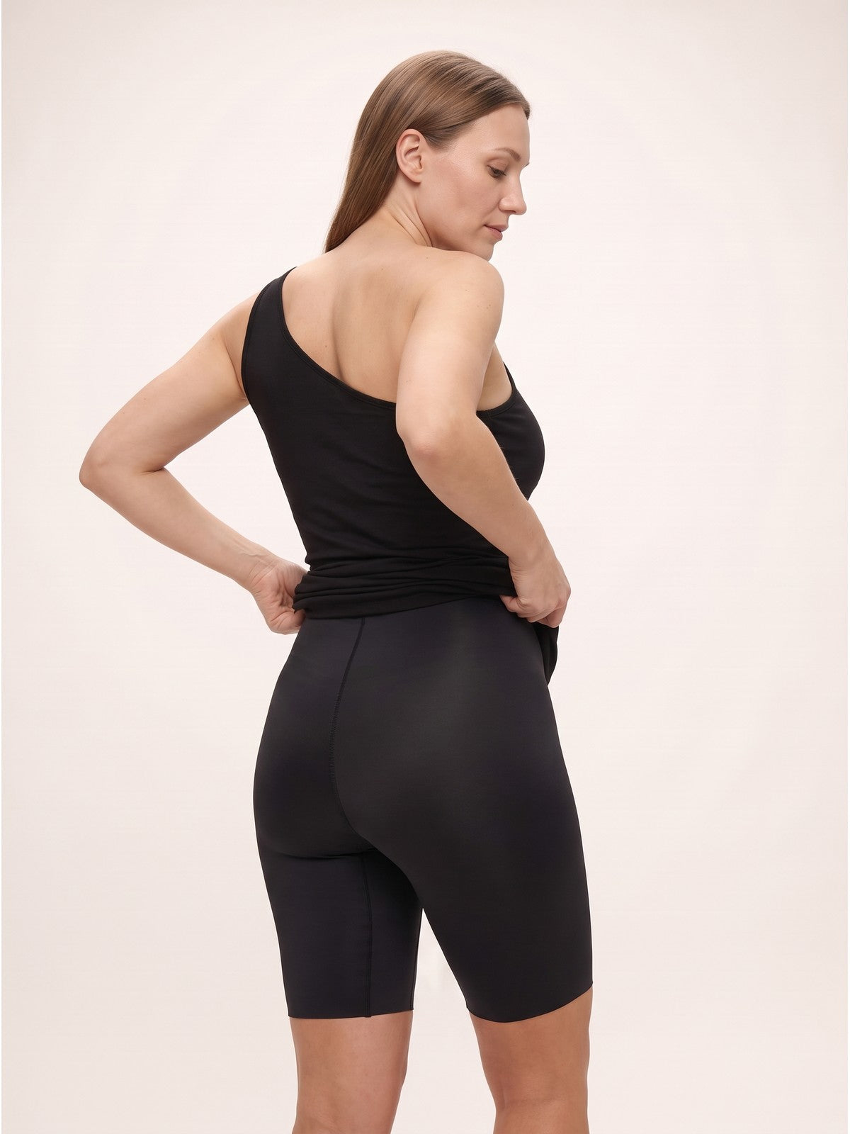 Abito Monospalla · Nero — short modellante